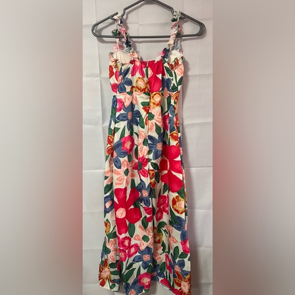 Floral Sleeveless Summer Dress - Picture 5 of 5